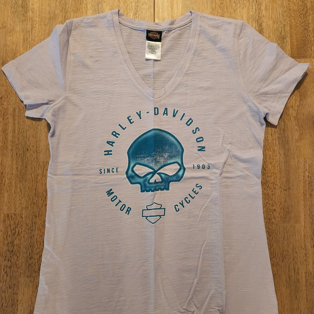 Cute Women's Medium Light Purple Harley-Davidson Willie G Vee Neck Tee Shirt